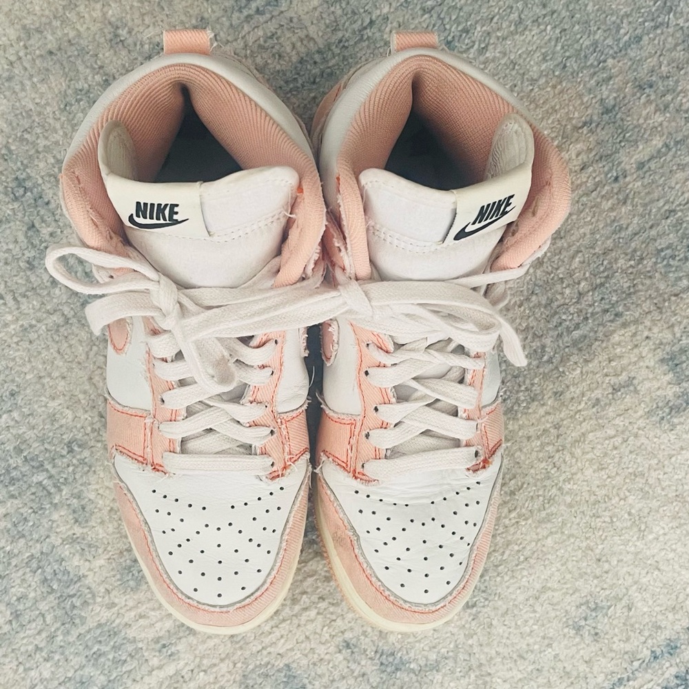 Nike Dunk High Top 1985 Girls Women’s Sneaker sz 6